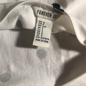 Forever 21 Tops - Pokadot top Forever 21 Tops - Pokadot top